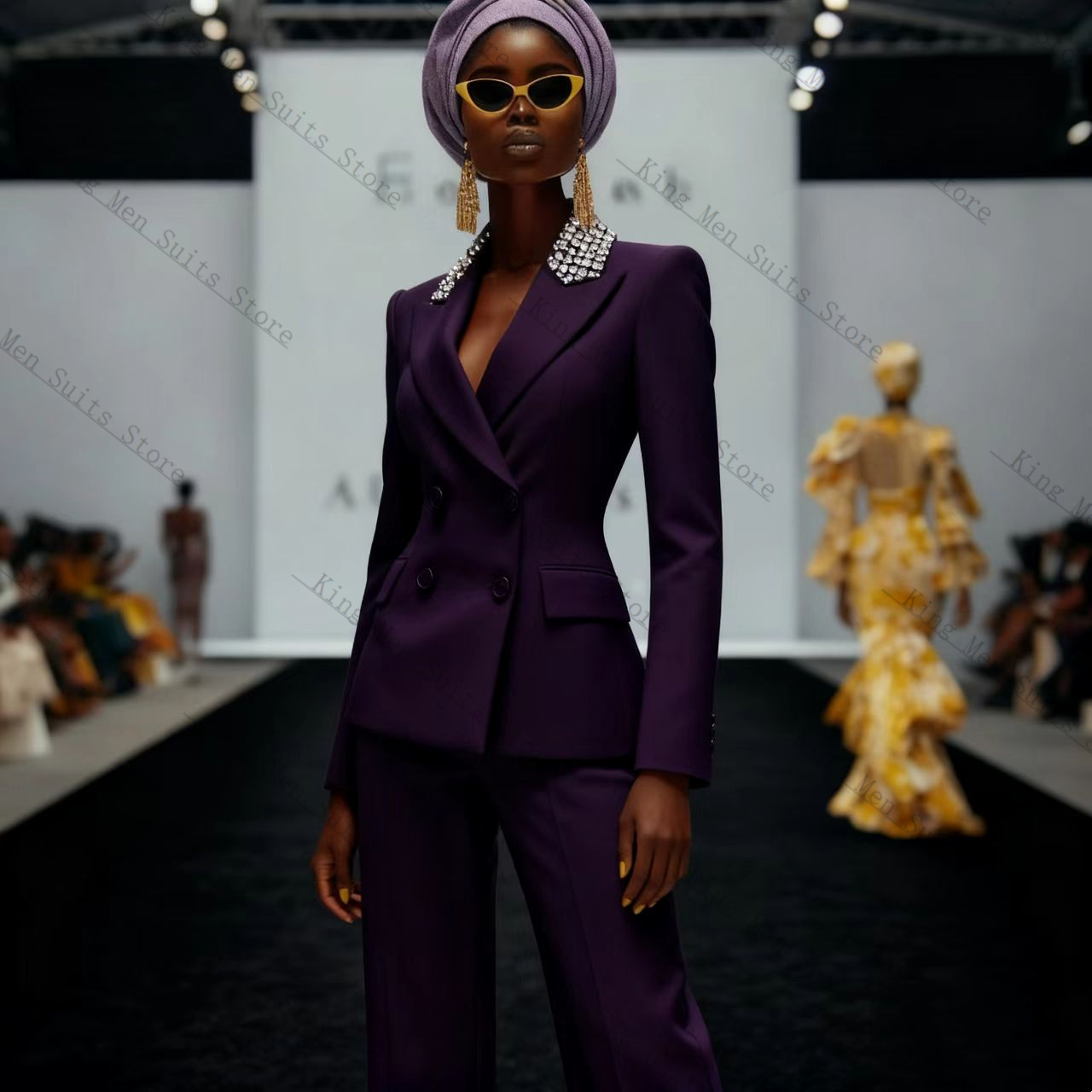 Luxury Crystals Women Suit Set - Women'S Formal Wear For A Wedding Guest 评论和价格
