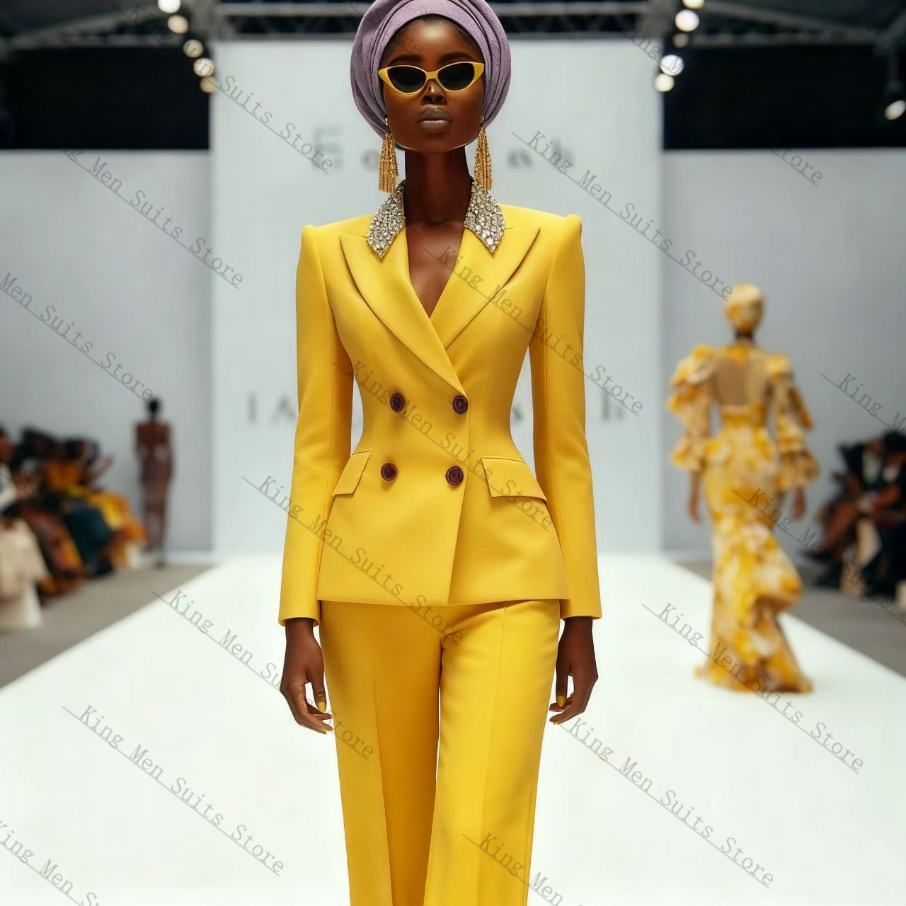 Luxury Crystals Women Suit Set - Women'S Formal Wear For A Wedding Guest 评论和价格
