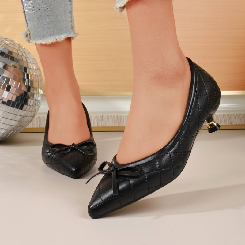 Vintage Women's Pointed Toe Bo - Kitten Heel Women 评论和价格